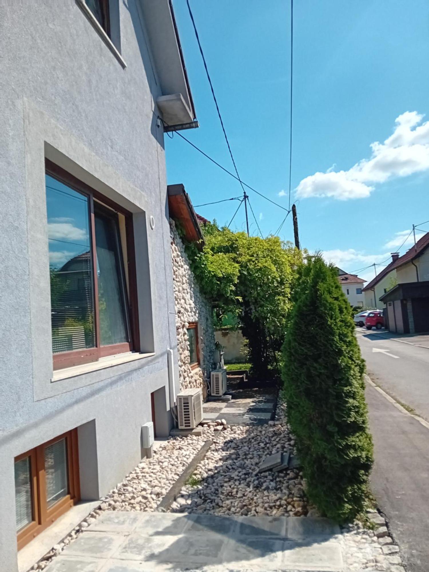 Apartment Baci For 4 Guests Laibach Exterior foto